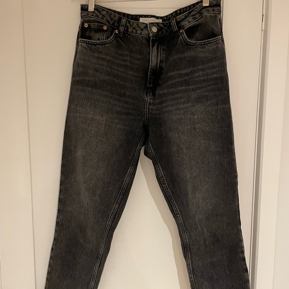 TOPSHOP MOM JEANS! In great condition!!! Size 32W 30L. - Picture 2 of 3